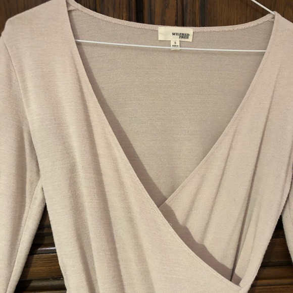 Aritzia Wilfred Bodysuit - Picture 2 of 5